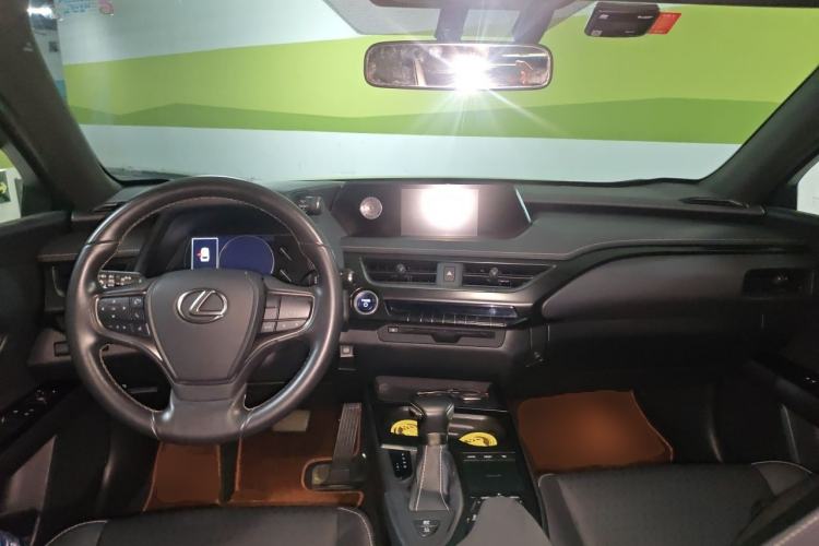 Used Lexus UX 2019 260h Explore-Edition China V Standard Center Console
