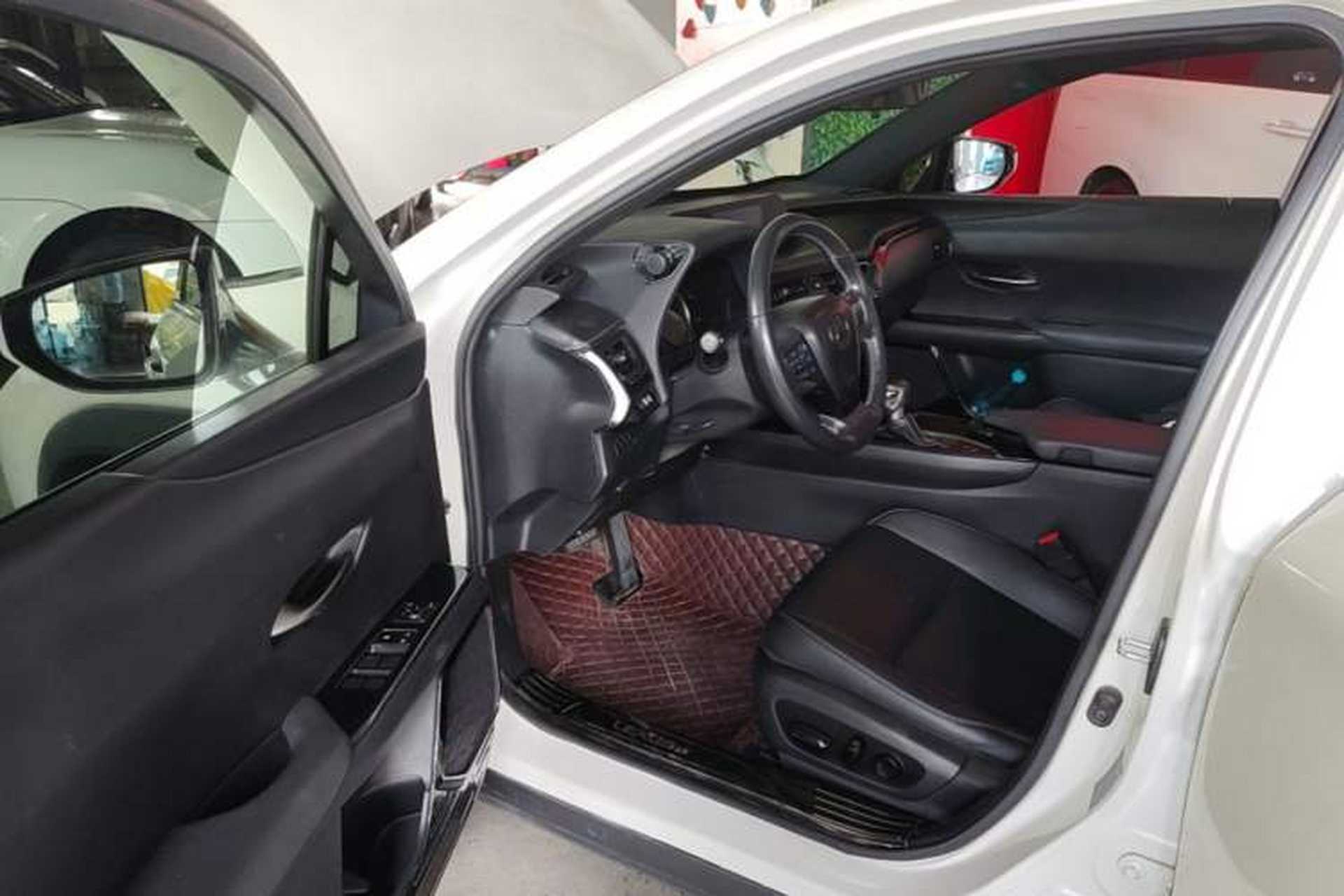 Used Lexus UX 2019 260h Explore·Fun Edition China VI Standard Driver Seat