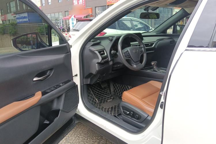 Used Lexus UX 2019 260h Explore-Cool Edition China VI Standard Driver Seat