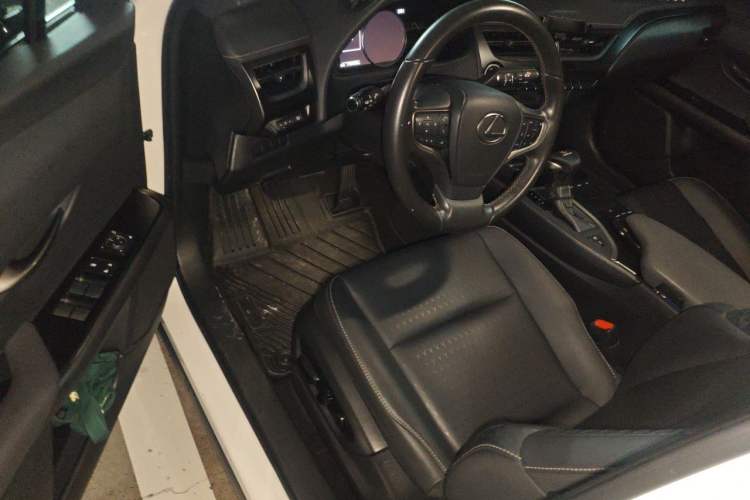Used Lexus UX 2019 260h Explore-Cool Edition China VI Standard Driver Seat
