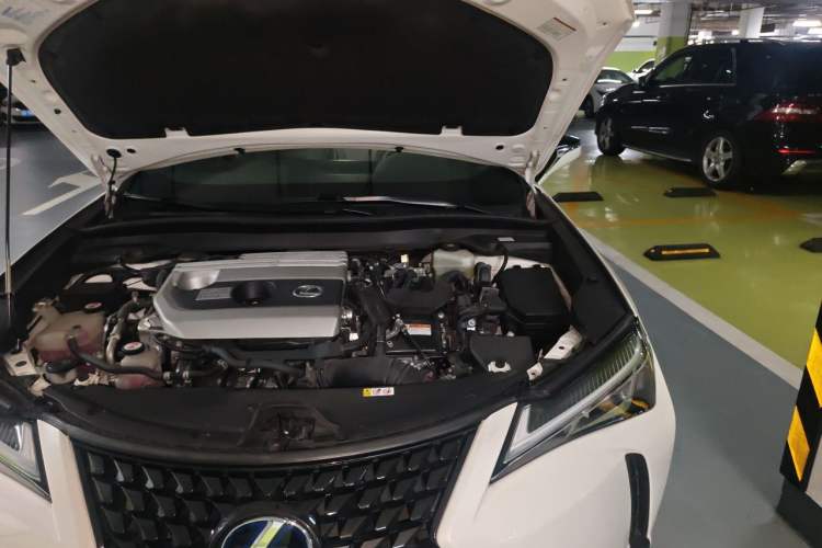 Used Lexus UX 2019 260h Explore-Edition China V Standard Engine Bay Left