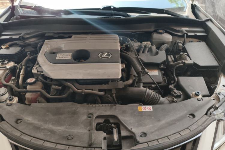 Used Lexus UX 2019 260h Explore-Cool Edition China VI Standard Engine Bay