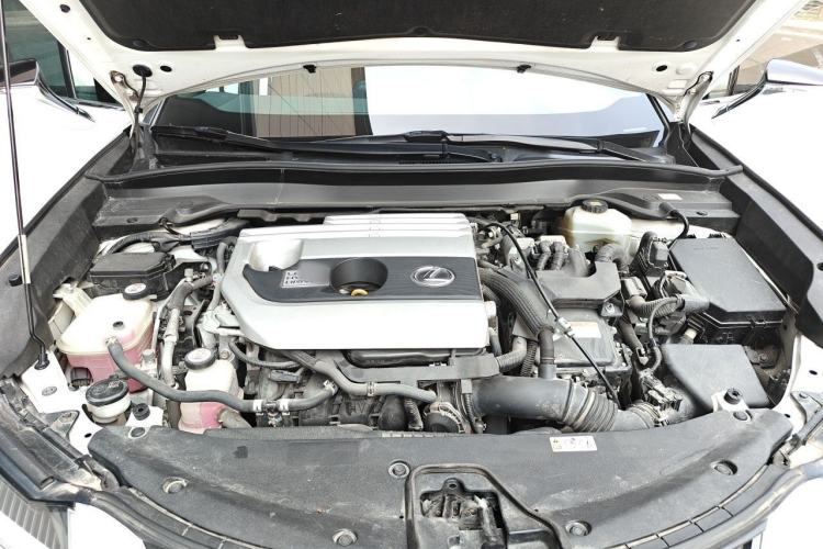 Used Lexus UX 2019 260h Explore-Cool Edition China V Standard Engine Bay