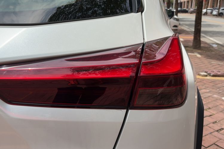 Used Lexus UX 2019 260h Explore-Cool Edition China V Standard Exterior 6