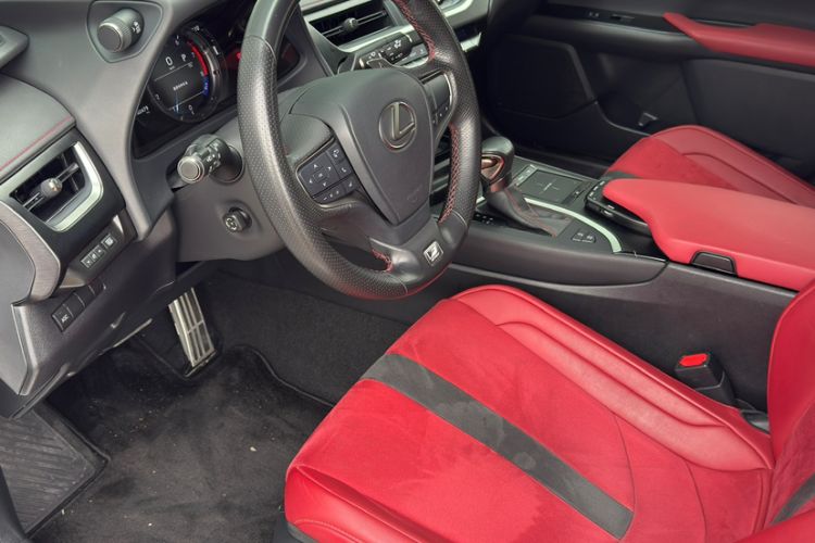 Used Lexus UX 2019 200 F SPORT Version Interior 4