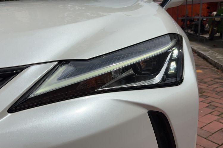 Used Lexus UX 2019 260h Explore-Cool Edition China V Standard Left Front Headlight