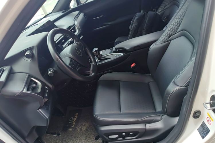Used Lexus UX 2019 260h Explore-Cool Edition China V Standard Left Front Seat