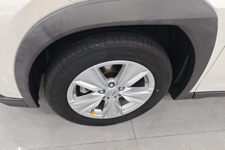 Used Lexus UX 2019 260h Explore-Cool Edition China VI Standard Left Front Wheel Hub