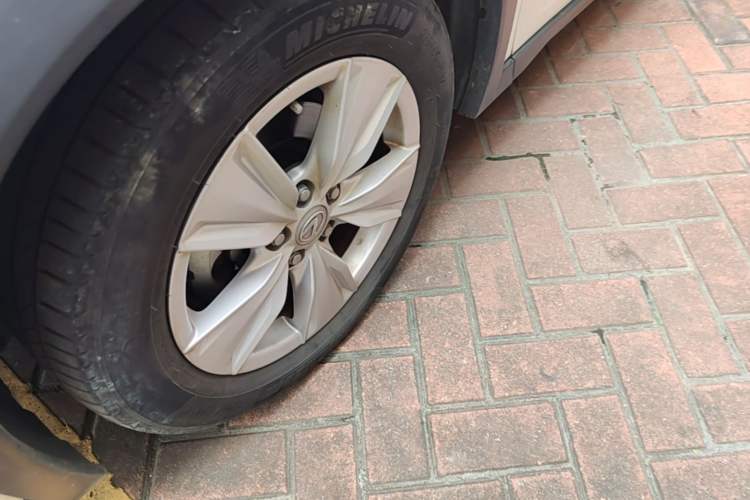 Used Lexus UX 2019 260h Explore-Cool Edition China V Standard Left Front Wheel Hub