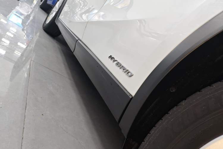 Used Lexus UX 2019 260h Explore-Cool Edition China VI Standard Left Side Sill