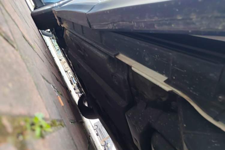 Used Lexus UX 2019 260h Explore-Cool Edition China VI Standard Left Side Sill