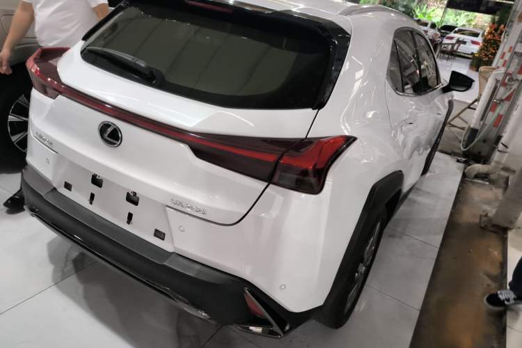 Used Lexus UX 2019 200 F SPORT Version Rear Right 45 Deg