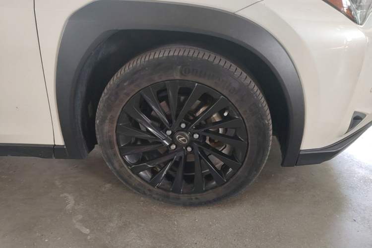 Used Lexus UX 2019 260h Explore·Fun Edition China VI Standard Right Front Wheel Hub