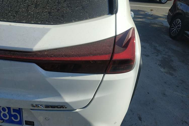 Used Lexus UX 2019 260h F SPORT All-Wheel-Drive China V Emission Standard Right Rear Taillight