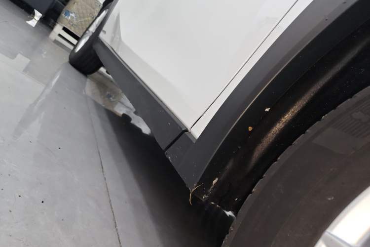 Used Lexus UX 2019 260h Explore-Cool Edition China VI Standard Right Side Sill