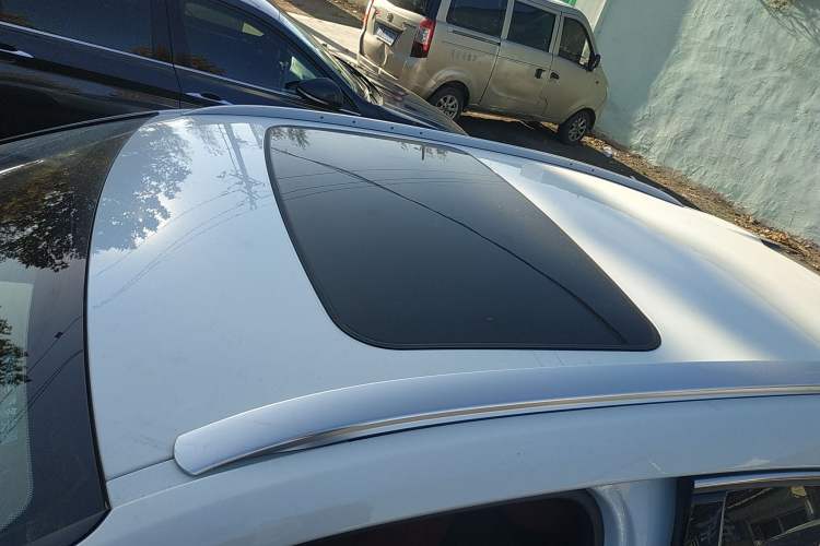Used Lexus UX 2019 260h F SPORT All-Wheel-Drive China V Emission Standard Roof