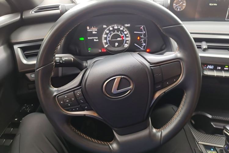 Used Lexus UX 2019 260h Explore-Cool Edition China VI Standard Steering Wheel