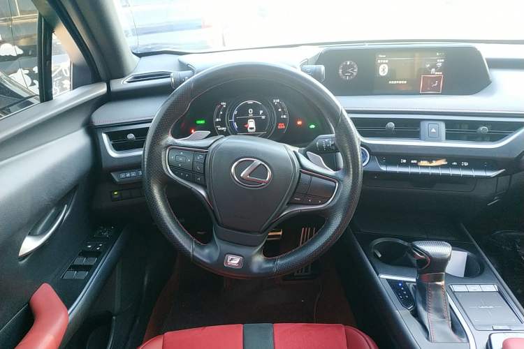 Used Lexus UX 2019 260h F SPORT All-Wheel-Drive China V Emission Standard Steering Wheel