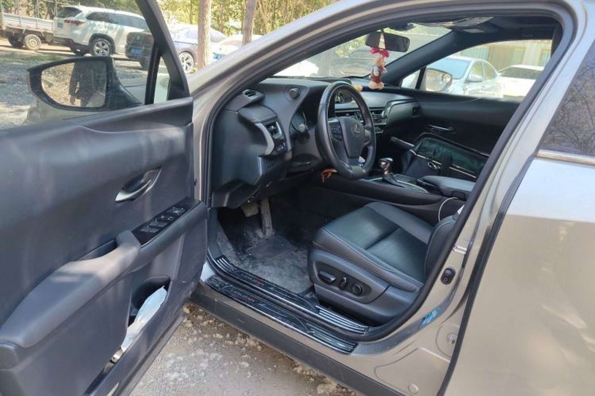 Used Lexus UX 2019 260h Explore-Edition China V Standard Driver Seat