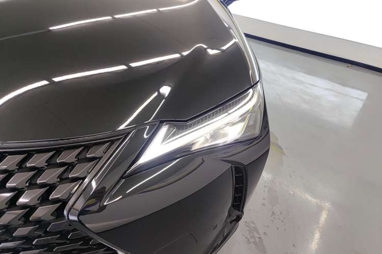 Used Lexus UX 2020 260h Explore & Adventure Edition Left Front Headlight