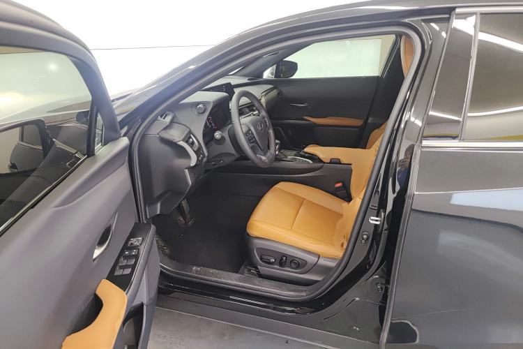 Used Lexus UX 2020 260h Explore & Adventure Edition Left Front Seat