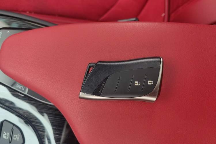 Used Lexus UX 2020 260h F SPORT Version Vehicle Key