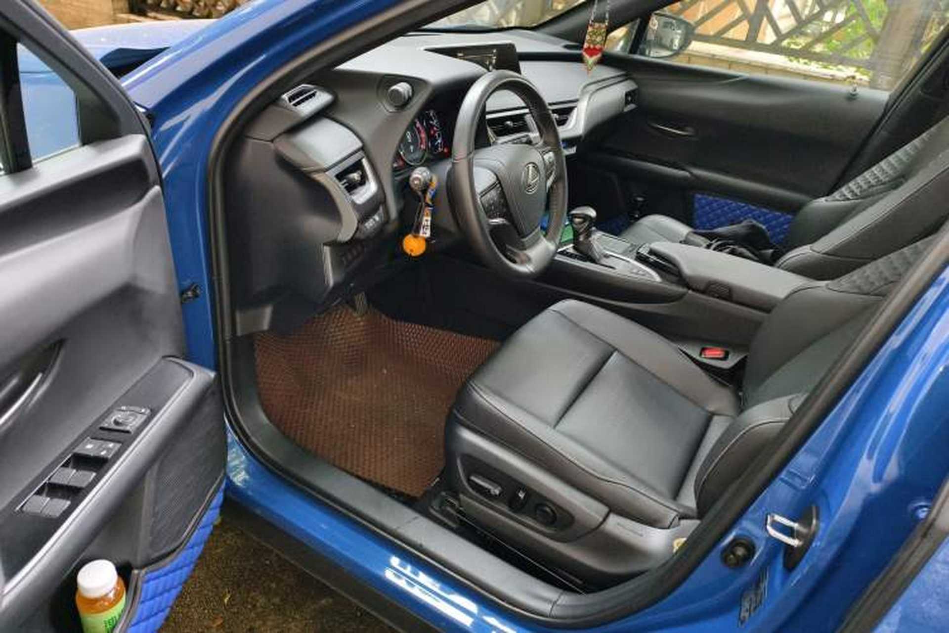 Used Lexus UX 2020 260h Explore & Adventure Edition Driver Seat
