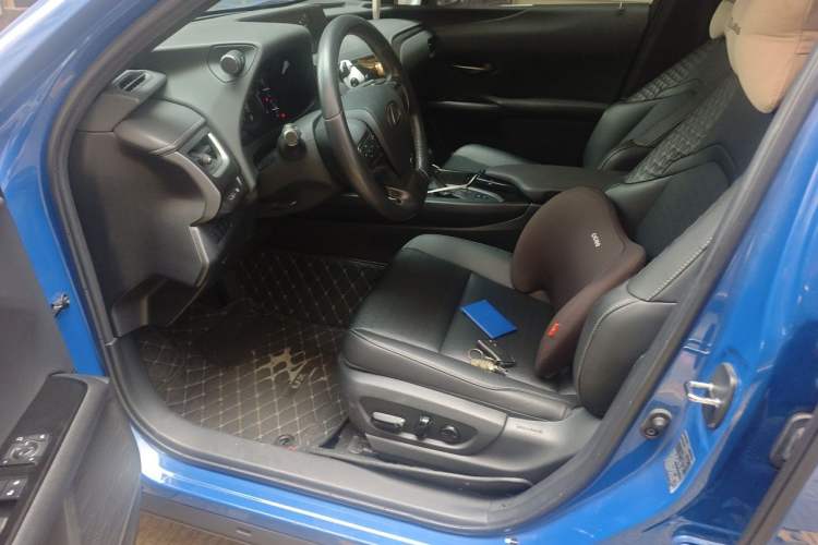 Used Lexus UX 2020 260h Explore-Cool Edition Driver Seat