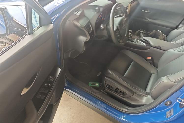 Used Lexus UX 2020 260h Explore & Adventure Edition Driver Seat