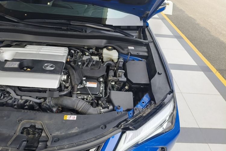 Used Lexus UX 2020 260h Explore & Adventure Edition Engine Bay Left