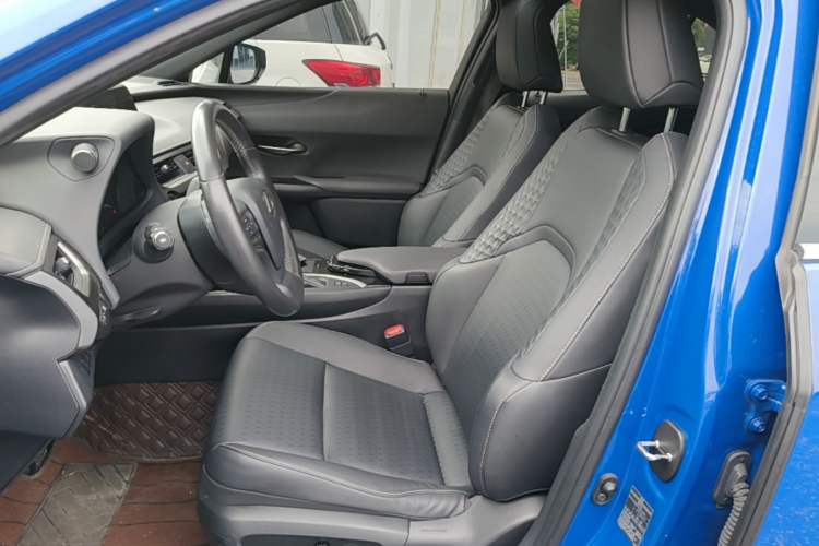 Used Lexus UX 2020 260h Explore & Adventure Edition Left Front Seat