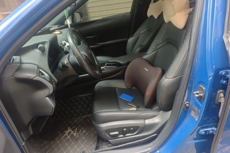 Used Lexus UX 2020 260h Explore-Cool Edition Left Front Seat