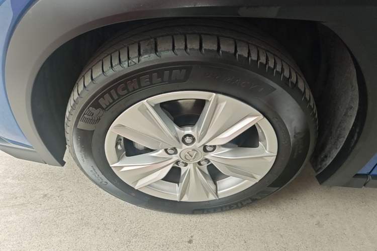 Used Lexus UX 2020 260h Explore & Adventure Edition Left Front Wheel Hub