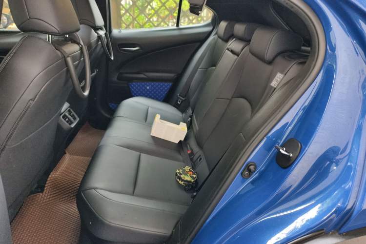 Used Lexus UX 2020 260h Explore & Adventure Edition Left Rear Seat
