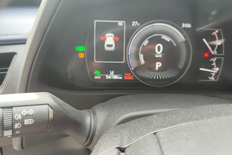 Used Lexus UX 2020 260h Explore & Adventure Edition Odometer Close Up