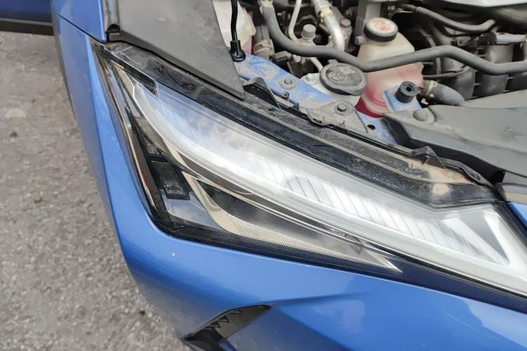 Used Lexus UX 2020 260h Explore & Adventure Edition Right Front Headlight