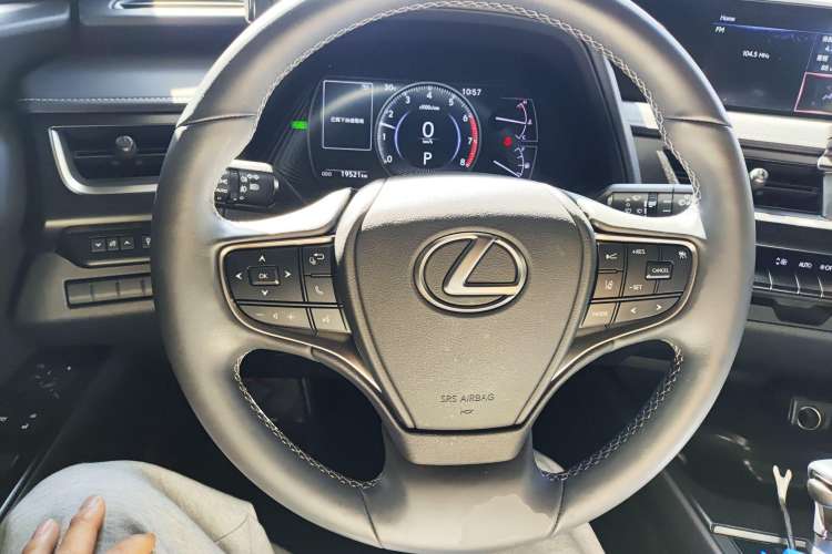 Used Lexus UX 2020 260h Explore & Adventure Edition Steering Wheel