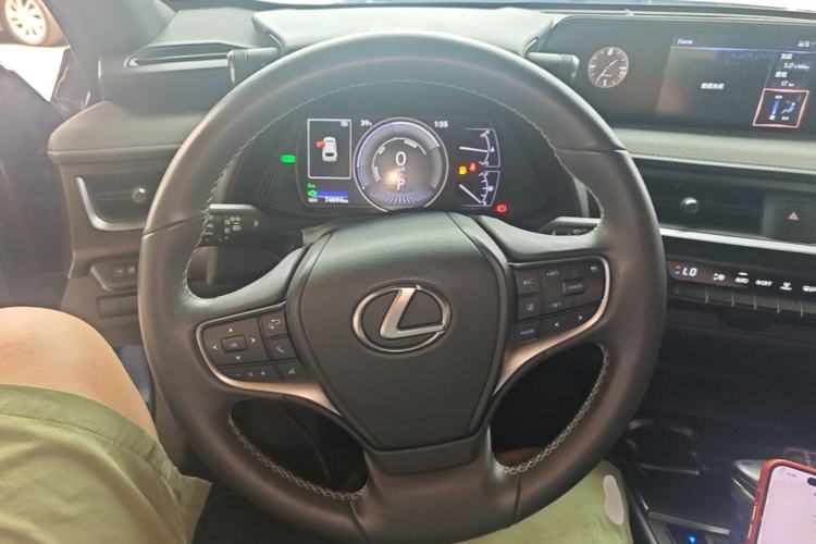 Used Lexus UX 2020 260h Explore & Adventure Edition Steering Wheel