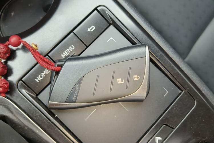 Used Lexus UX 2020 260h Explore & Adventure Edition Vehicle Key