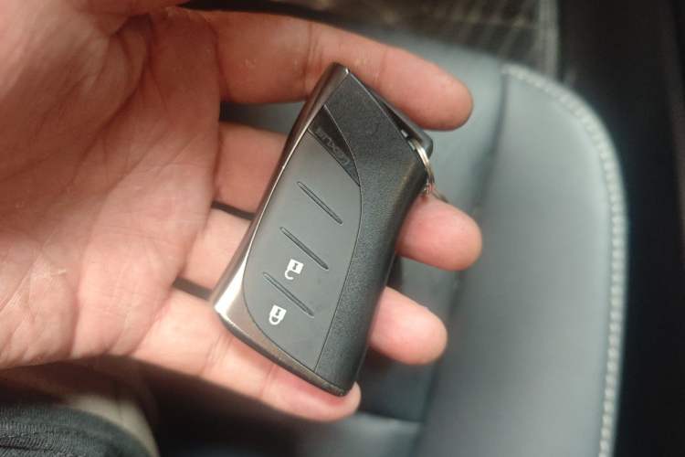 Used Lexus UX 2020 260h Explore-Cool Edition Vehicle Key