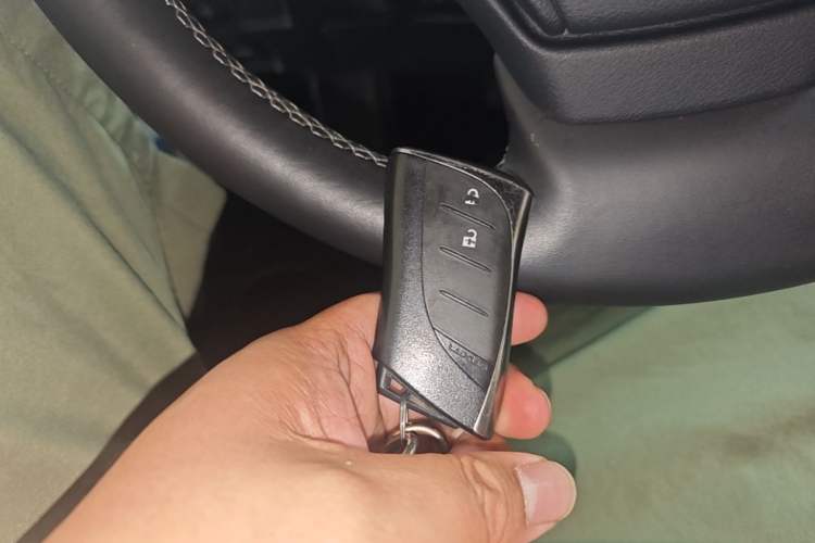 Used Lexus UX 2020 260h Explore & Adventure Edition Vehicle Key