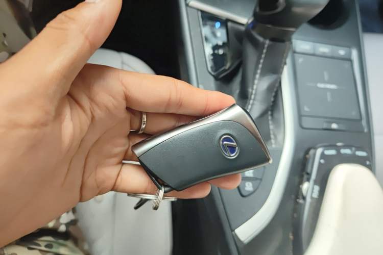 Used Lexus UX 2020 260h Explore & Adventure Edition Vehicle Key