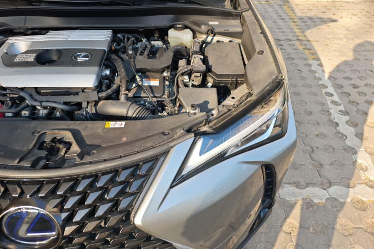 Used Lexus UX 2020 260h Explore & Adventure Edition Engine Bay Left