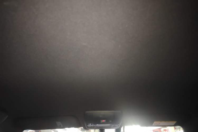 Used Lexus UX 2020 260h Explore-Cool Edition Headliner