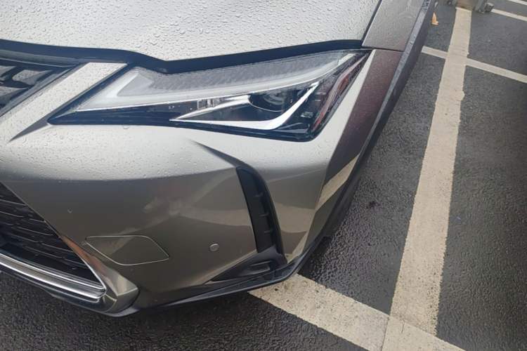 Used Lexus UX 2020 260h Explore-Cool Edition Left Front Headlight