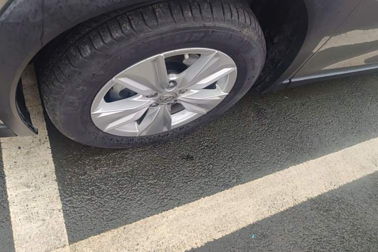 Used Lexus UX 2020 260h Explore-Cool Edition Left Front Wheel Hub