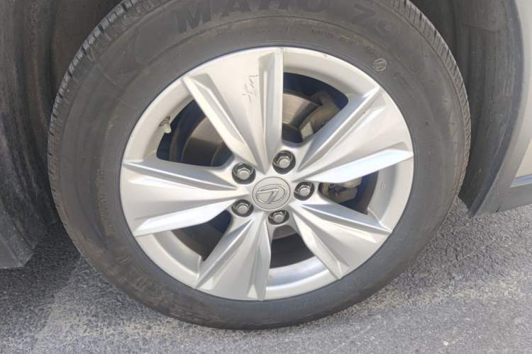 Used Lexus UX 2020 260h Explore & Adventure Edition Right Front Wheel Hub