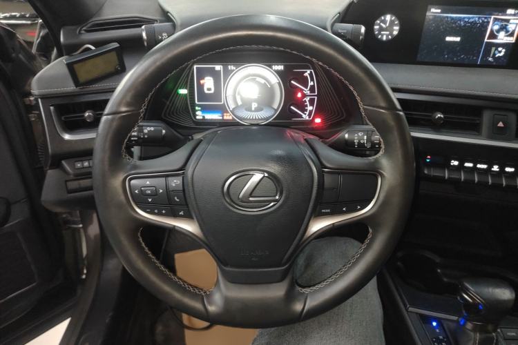 Used Lexus UX 2020 260h Explore-Cool Edition Steering Wheel