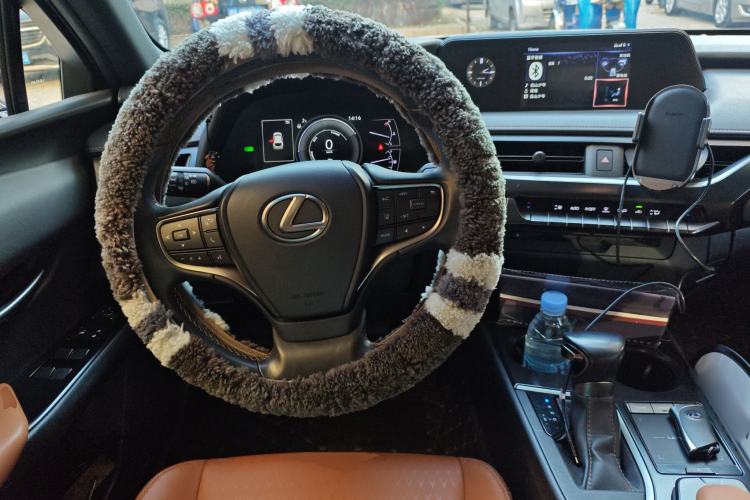 Used Lexus UX 2020 260h Explore & Adventure Edition Steering Wheel