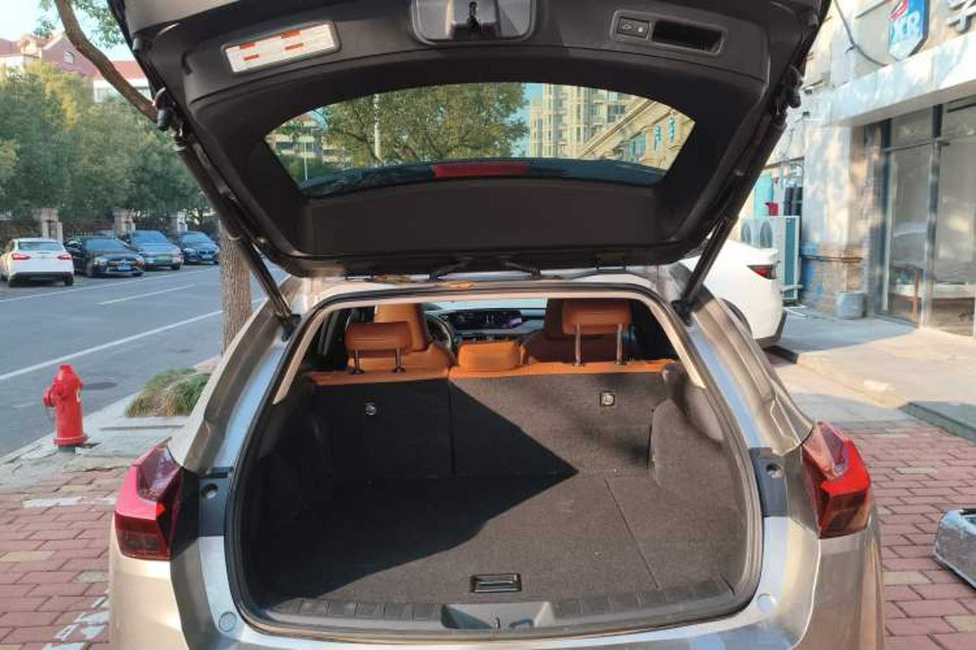 Used Lexus UX 2020 260h Explore & Enjoy Edition Trunk
